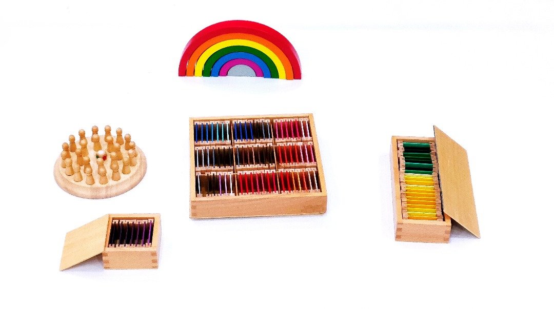 مجموعة الألوان للمنتيسوري